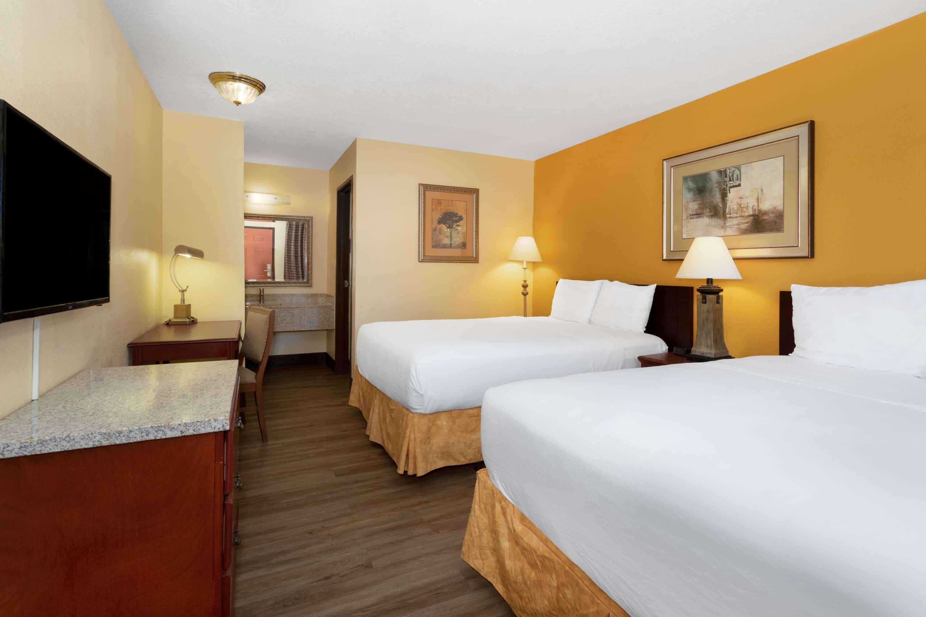 Travelodge By Wyndham Albuquerque East Екстер'єр фото