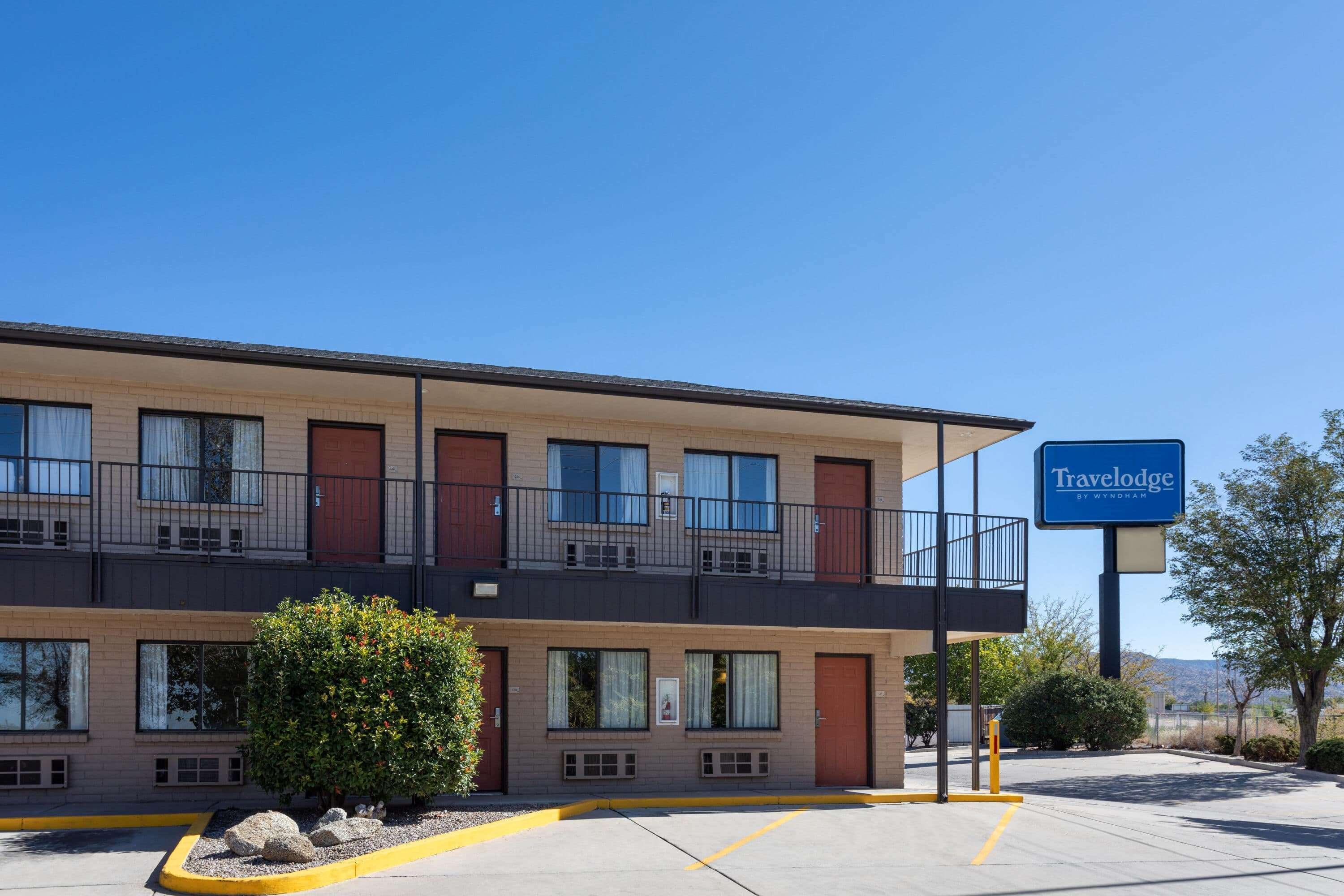 Travelodge By Wyndham Albuquerque East Екстер'єр фото